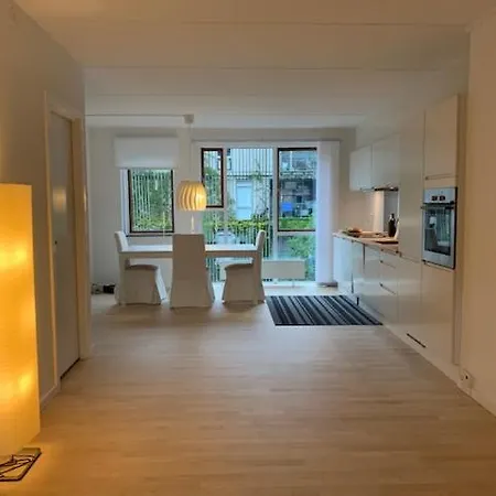 In The Heart Of With Beautiful Canal View Appartamento Copenaghen