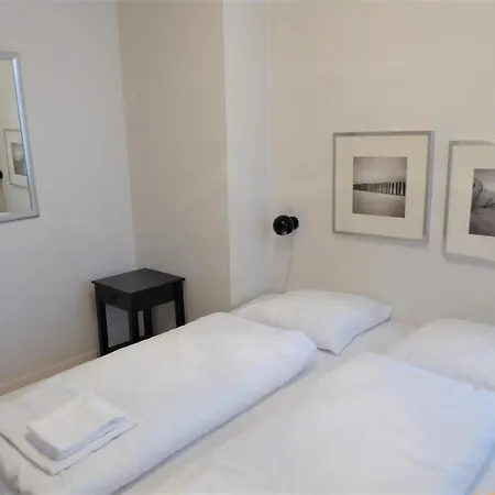Modern 2-bedroom In Historic City Center Kopenhag
