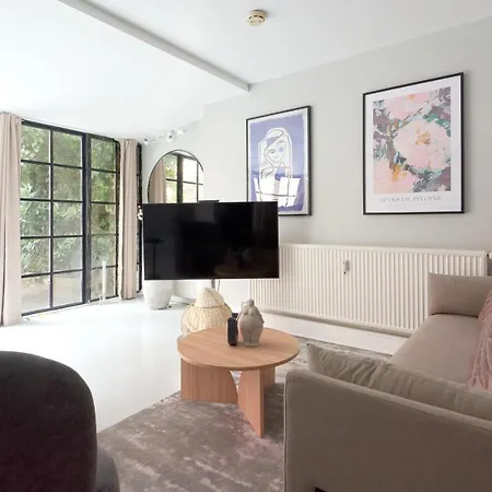 Stylish Ground Floor Perfect For Couples 公寓