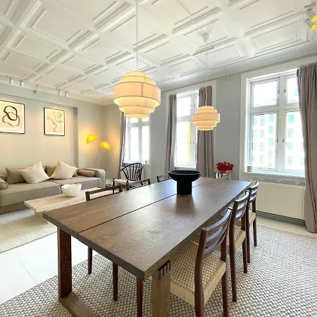 Appartamento 2 Bedroom Flat In Trendy Area