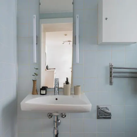 Апартаменты Sanders Main - Popular Two-bedroom Duplex Next To Magical Nyhavn