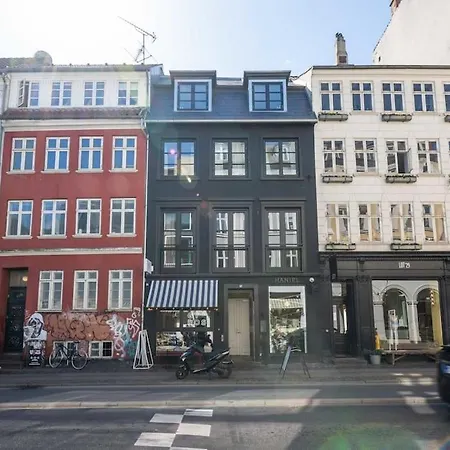 Stylish On Lively Street In Downtown Appartement *