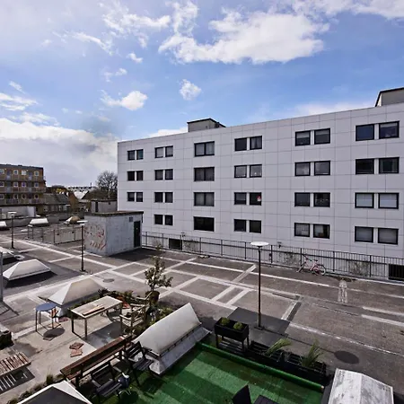 Apartmán Cool 1-bed With Private Terrace *