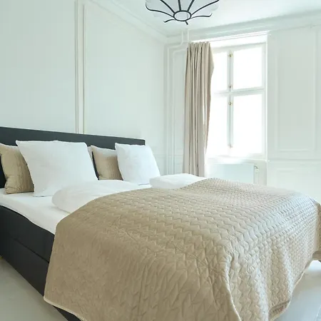 Апартаменты Cozy In Heart Of Near Stroget & Hojbro Plads *