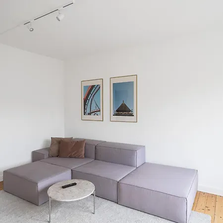 Refurbished 1-bed Close To Metro And Airport Apartment Kopenhagen