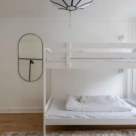 Stylish On Lively Street In Downtown Appartement *