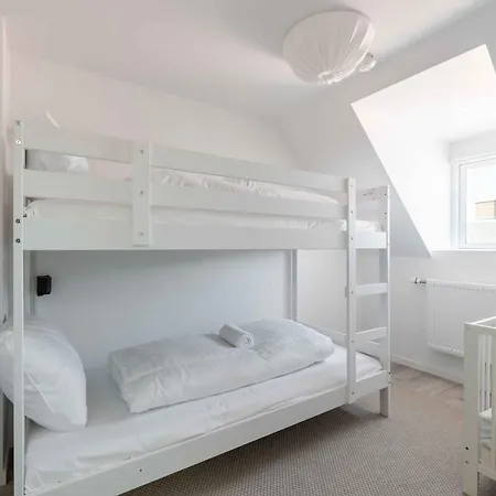 Lovely In Vibrant Area Of Apartamento