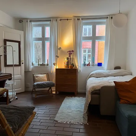 ホームステイ Cozy Center Chambers With Kitchen And Garden