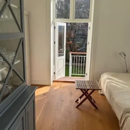 Charming In The Heart Of Frederiksberg דירה קופנהגן