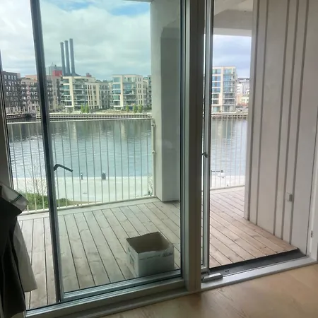 Laekker Med Vand Udsigt Pa Islands Brygge アパート *