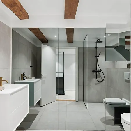 Luxury By Freetown & Canals Апартаменты *
