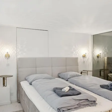 Апартаменты Luxury By Freetown & Canals *