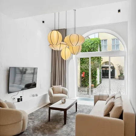 Luxury By Freetown & Canals Апартаменты *