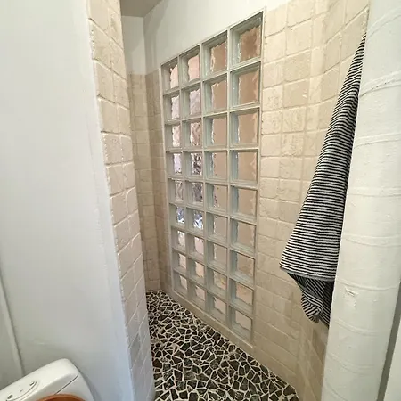 Apartman Cozy Cool Crib In The Heart Of