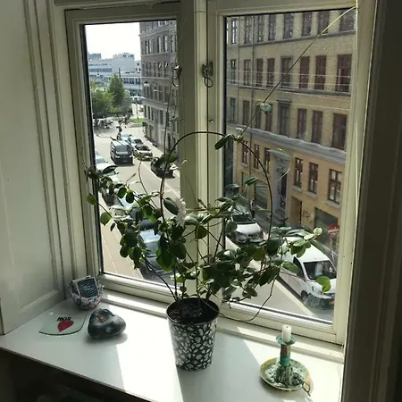 Charming Apart. 5 Min Walk From Central Station Apartamento