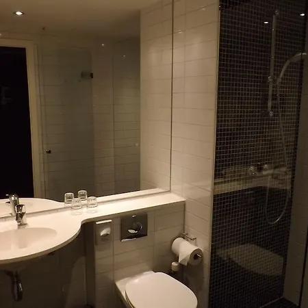 Hotel Western Park Globetrotter Airport 3*