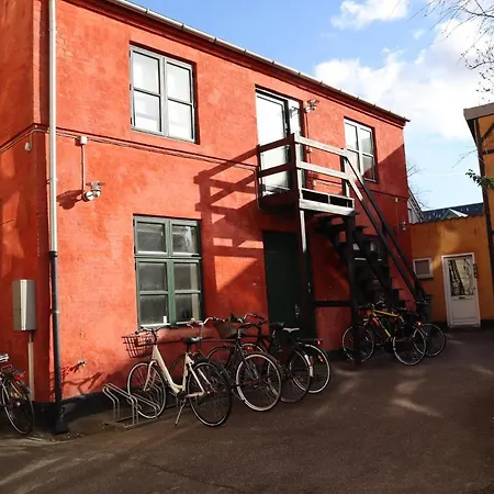 Charming Red Courtyard Kopenhag
