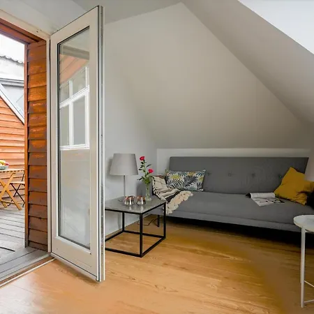Sanders Merchant - Dreamy Three-bedroom With Terrace Апартаменты *