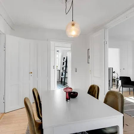 Hyggelig Two-bedroom In Osterbro Appartement Copenhague
