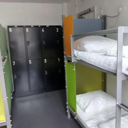 Sleep In Heaven Hostel *