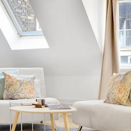 Sanders Main - Endearing Two-bedroom Duplex With A Balcony Next To Magical Nyhavn アパート *