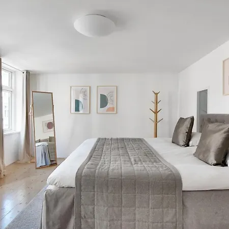 Sanders Main - Endearing Two-bedroom Duplex With A Balcony Next To Magical Nyhavn アパート