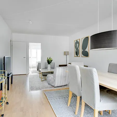 Sanders Arena - Lovely Three-bedroom Close To Metro Station Kopenhagen