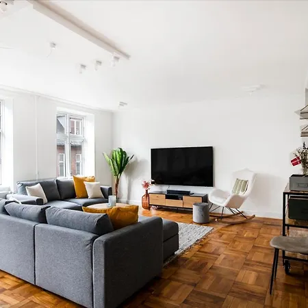 165m2 Luxury Flat In Center Διαμέρισμα *