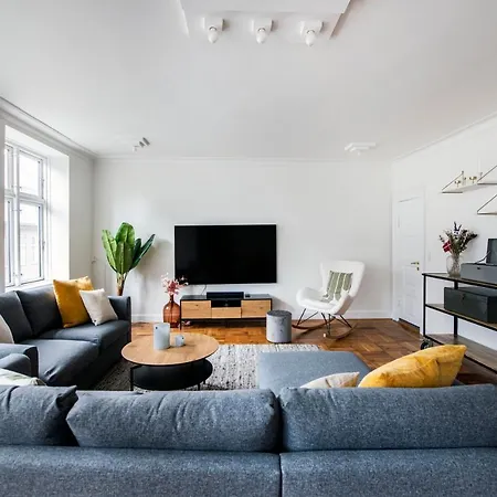 Διαμέρισμα 165m2 Luxury Flat In Center