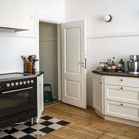 Apartamento 300 Km2 Herskabslejlighed Med Udsigt Til Kastellet