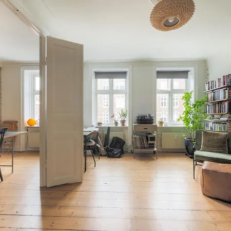 Authentic Danish In Trendy Vesterbro Appartement *