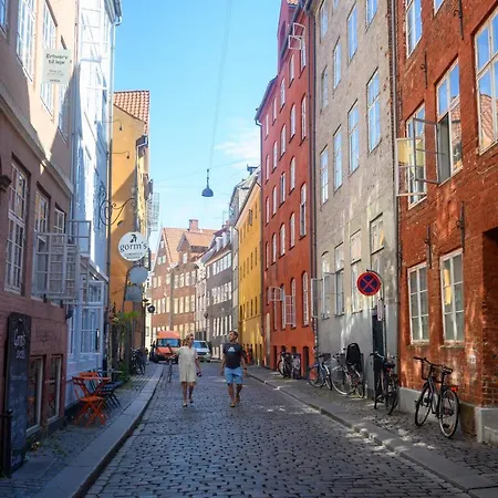Sanders Stage - Endearing Three-bedroom Near Nyhavn * Köpenhamn