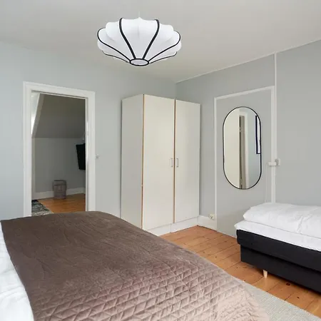 Stylish 5 Person In Vibrant Urban Area דירה קופנהגן