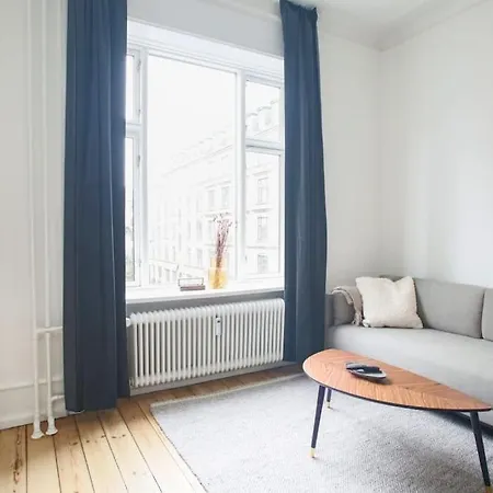 Daire 3 Bedroom Flat With Balcony In Peaceful Neighbourhood *