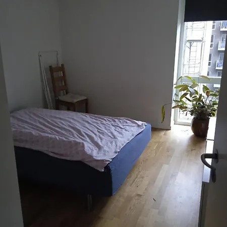 Vaerelse I Naturen Og Taet Pa City Séjour chez l'habitant *