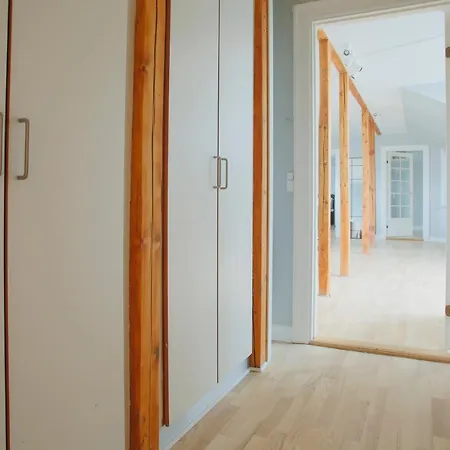 Unique 5 Bedroom W Exposed Beams In * Kopenhaga
