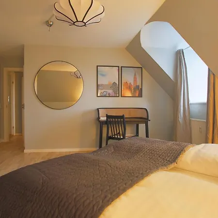 Unique 5 Bedroom W Exposed Beams In Köpenhamn