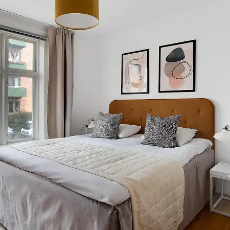 Sanders Constantin - Chic Two-bedroom With Balcony Apartman Koppenhága