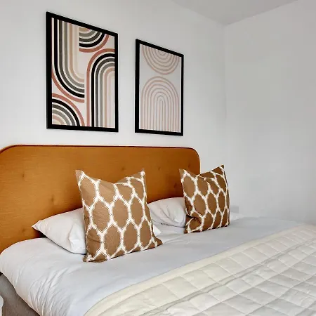 Sanders Constantin - Chic Two-bedroom With Balcony Apartman Koppenhága