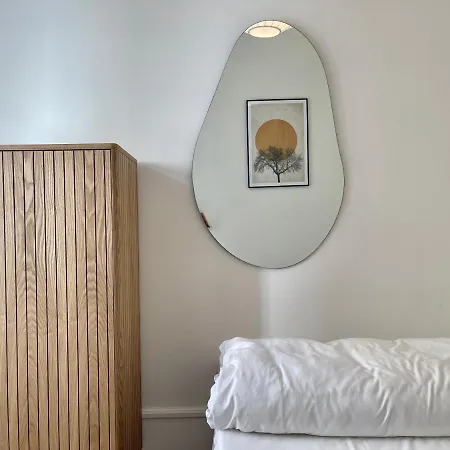 Апартаменты Beautiful 3 Bedroom Flat Next To The Marble Church Копенгаген