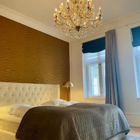 Beautiful 3 Bedroom Flat Next To The Marble Church * Копенгаген