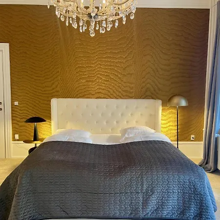 Beautiful 3 Bedroom Flat Next To The Marble Church Копенгаген