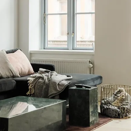 On Location By Round Tower Apartament