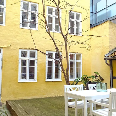 Apartman Located In The Heart Of