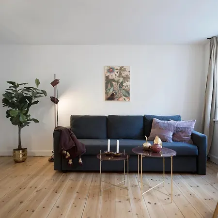Located In The Heart Of Apartman *
