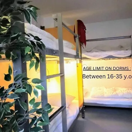 Sleep In Heaven Hostel *