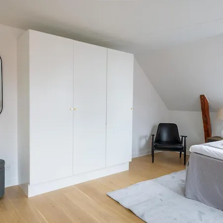 Daire Sanders Leaves - Two-bedroom With Shared Roof-top Terrace