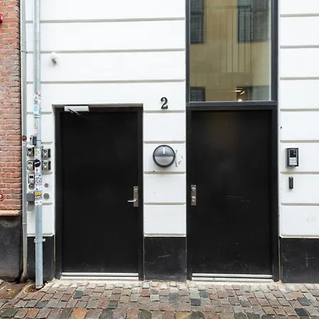 Sanders Leaves - Two-bedroom With Shared Roof-top Terrace Daire Kopenhag