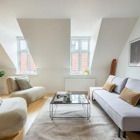 Sanders Leaves - Two-bedroom With Shared Roof-top Terrace Daire Kopenhag