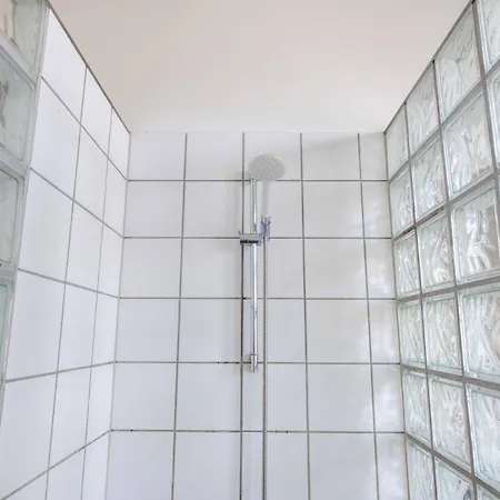 3 Bedroom In Lovely Area Lägenhet *